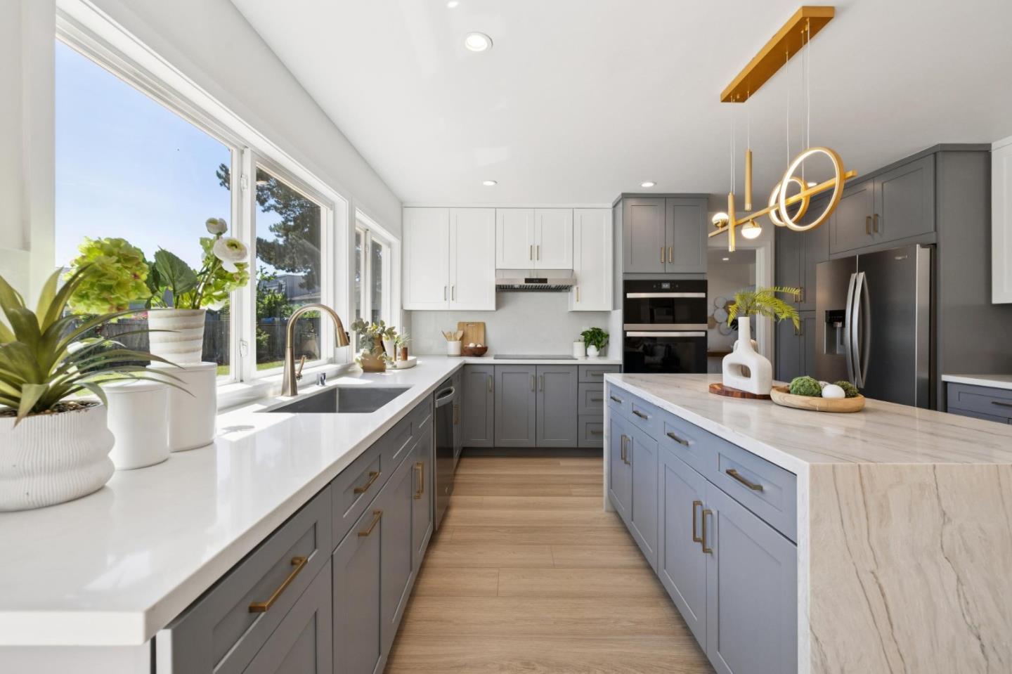 Detail Gallery Image 17 of 94 For 284 Avocet Ct, Foster City,  CA 94404 - 5 Beds | 3 Baths