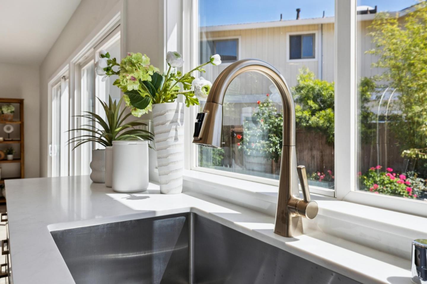 Detail Gallery Image 21 of 94 For 284 Avocet Ct, Foster City,  CA 94404 - 5 Beds | 3 Baths