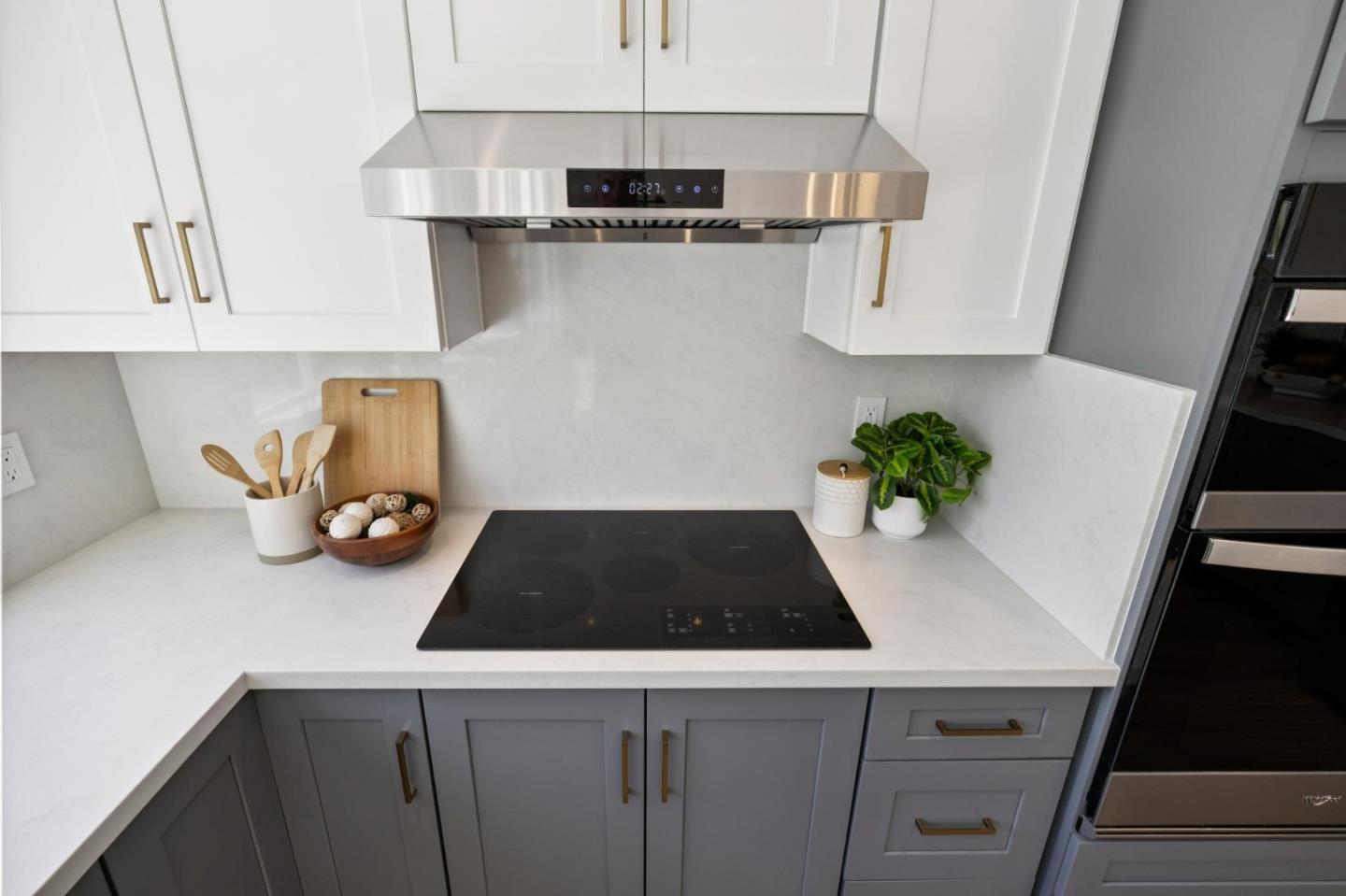 Detail Gallery Image 23 of 94 For 284 Avocet Ct, Foster City,  CA 94404 - 5 Beds | 3 Baths