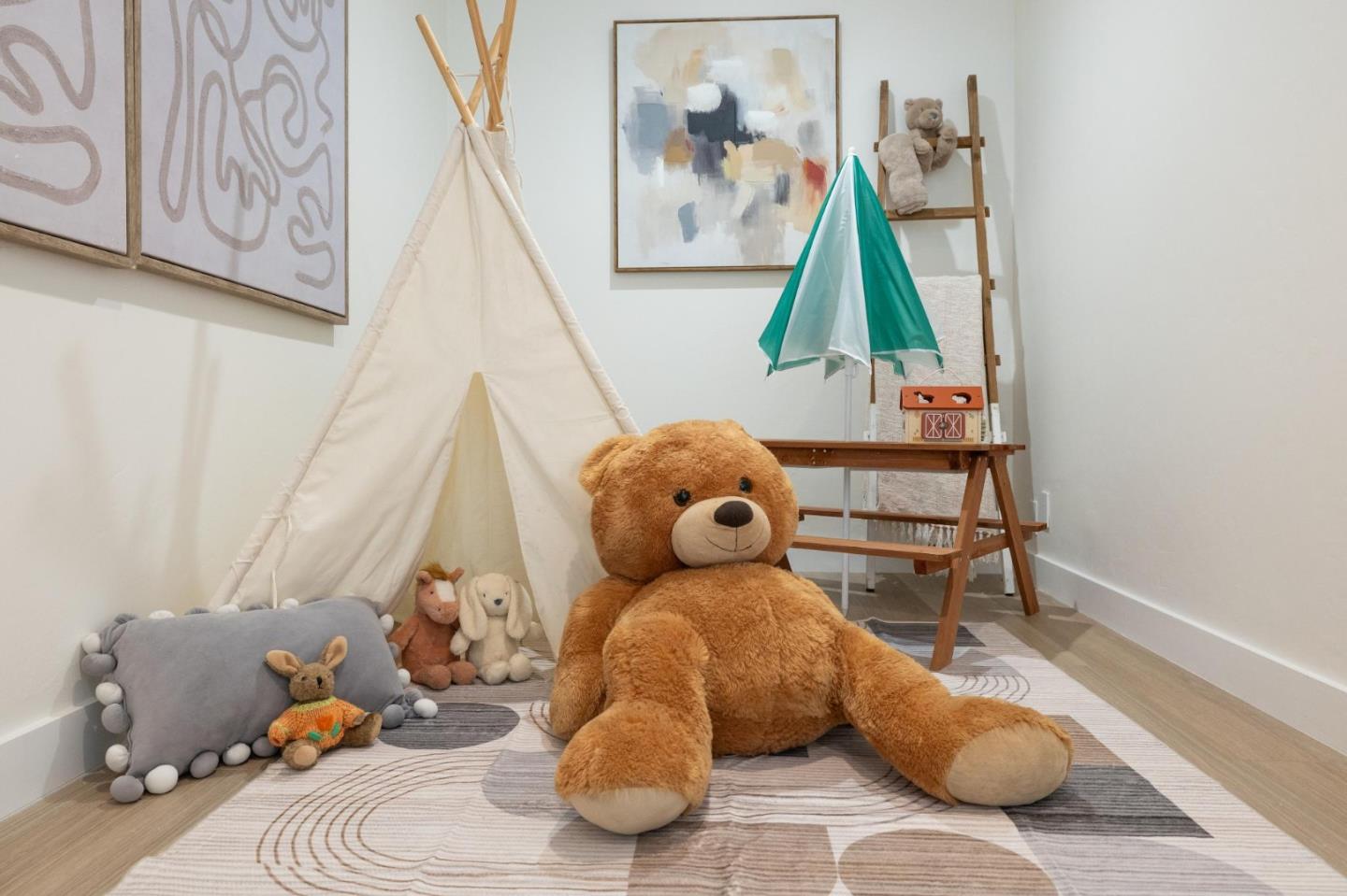 Detail Gallery Image 61 of 94 For 284 Avocet Ct, Foster City,  CA 94404 - 5 Beds | 3 Baths