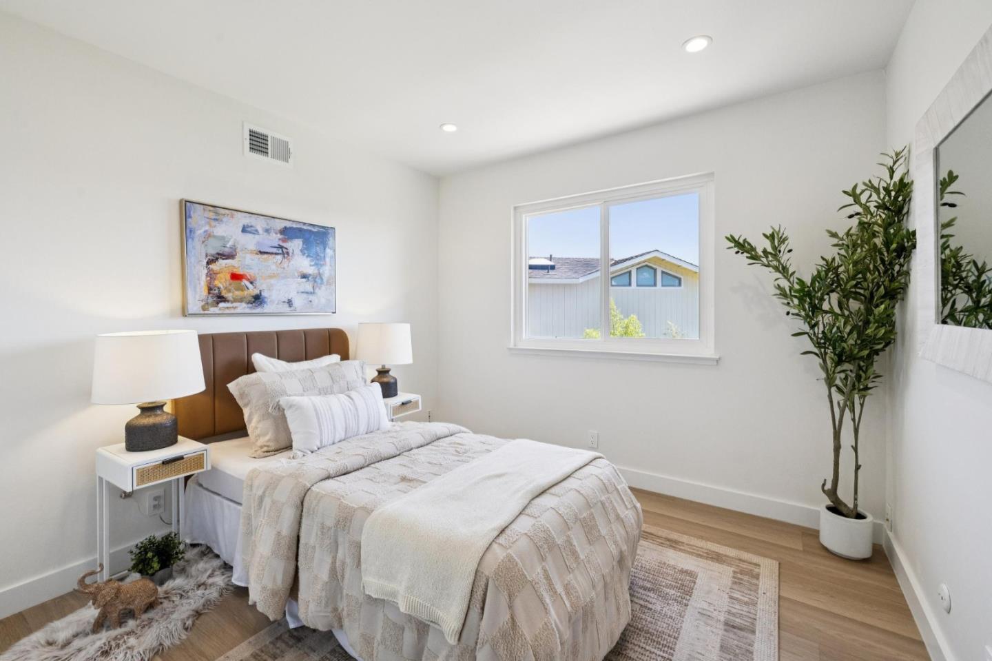 Detail Gallery Image 62 of 94 For 284 Avocet Ct, Foster City,  CA 94404 - 5 Beds | 3 Baths