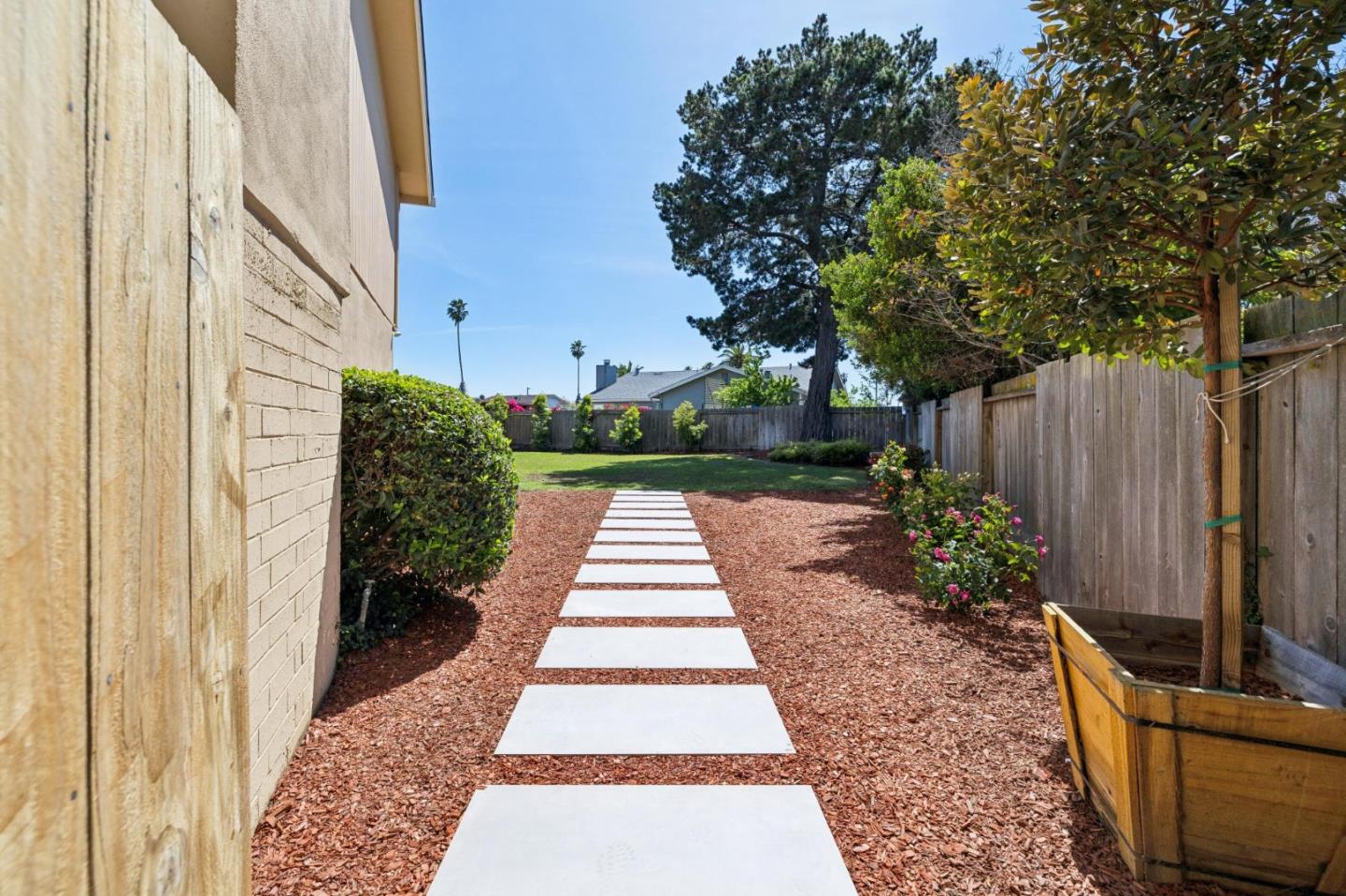 Detail Gallery Image 75 of 94 For 284 Avocet Ct, Foster City,  CA 94404 - 5 Beds | 3 Baths