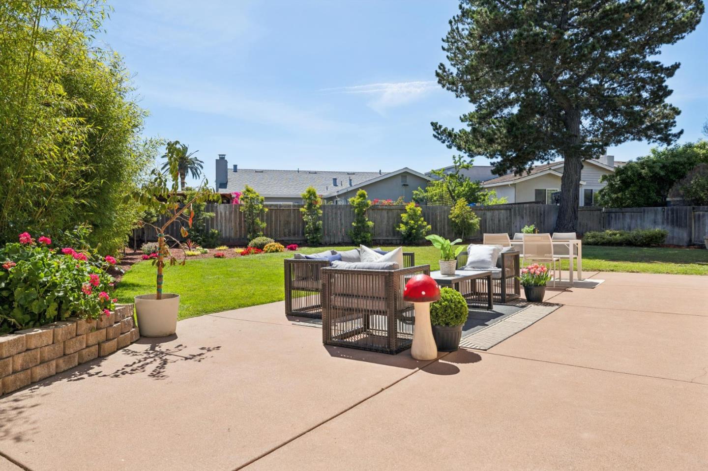 Detail Gallery Image 78 of 94 For 284 Avocet Ct, Foster City,  CA 94404 - 5 Beds | 3 Baths