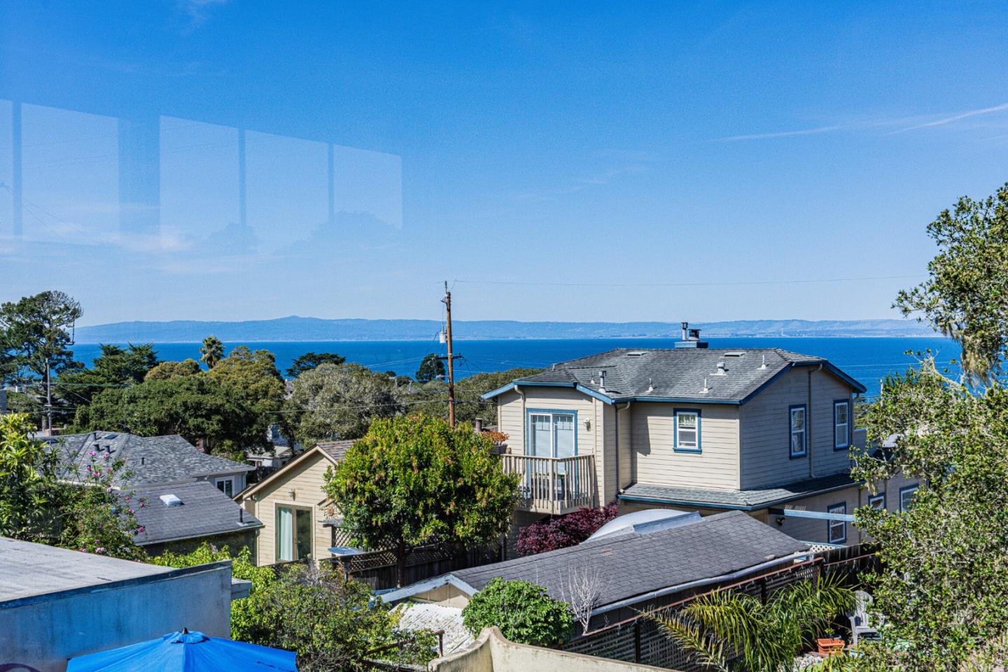 Detail Gallery Image 2 of 40 For 724 Cypress St, Monterey,  CA 93940 - 2 Beds | 1 Baths