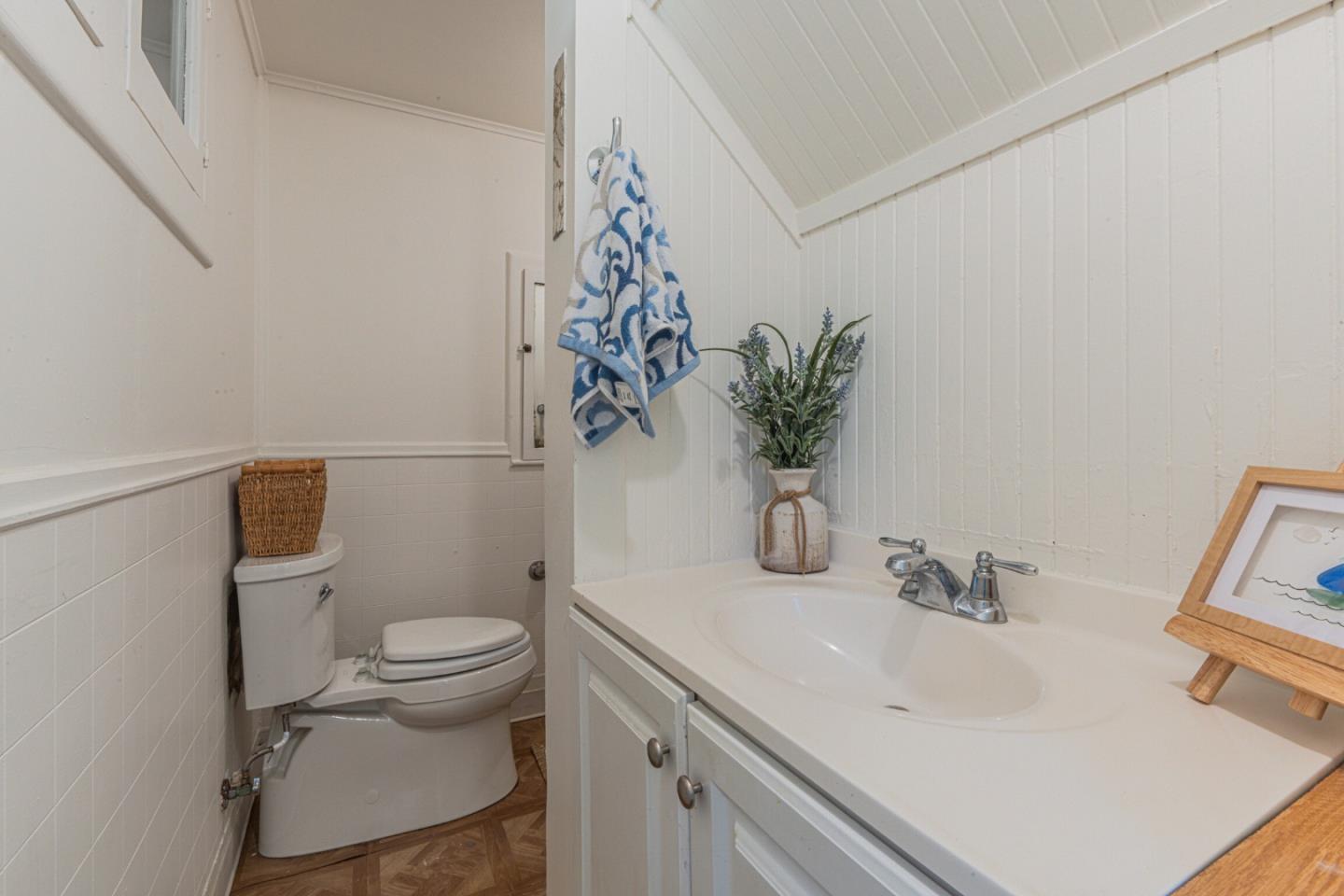 Detail Gallery Image 24 of 40 For 724 Cypress St, Monterey,  CA 93940 - 2 Beds | 1 Baths