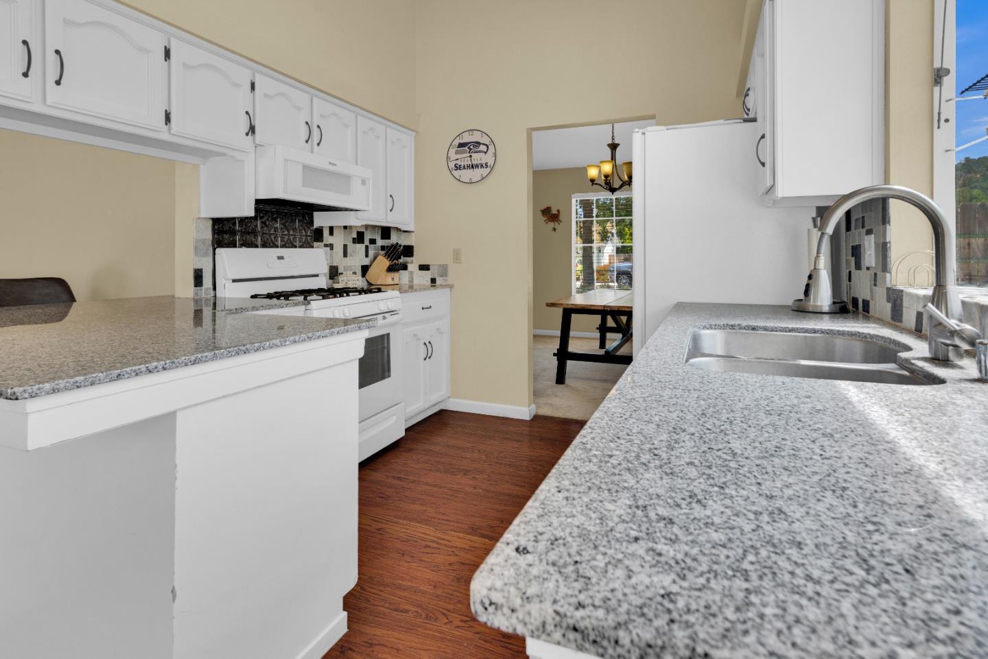 Detail Gallery Image 10 of 30 For 51440 White Oak Dr, King City,  CA 93930 - 3 Beds | 2 Baths