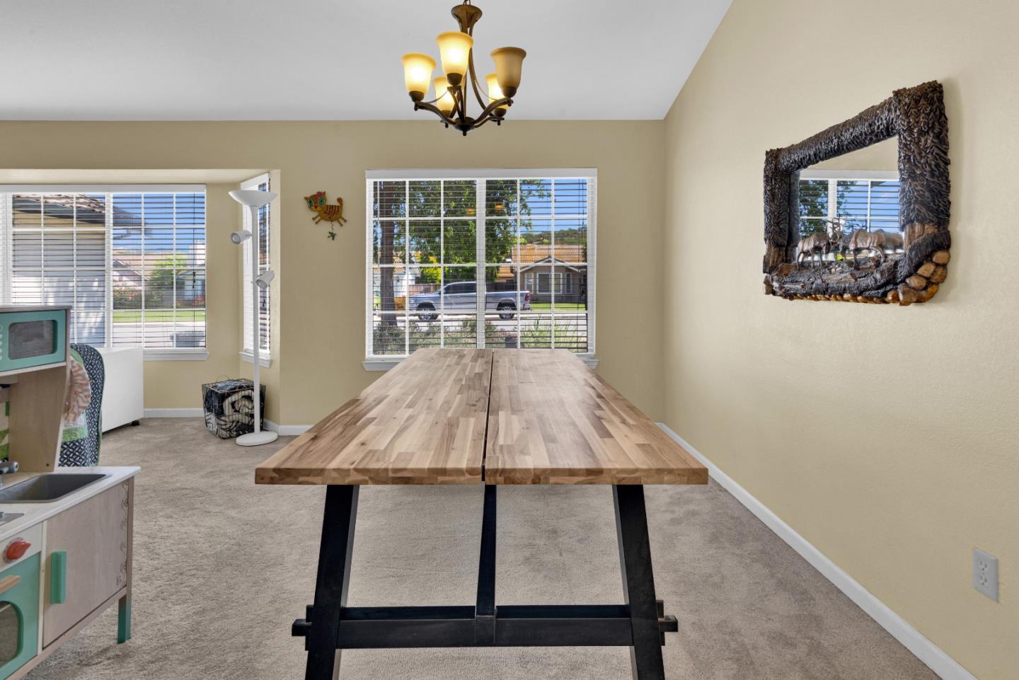 Detail Gallery Image 8 of 30 For 51440 White Oak Dr, King City,  CA 93930 - 3 Beds | 2 Baths