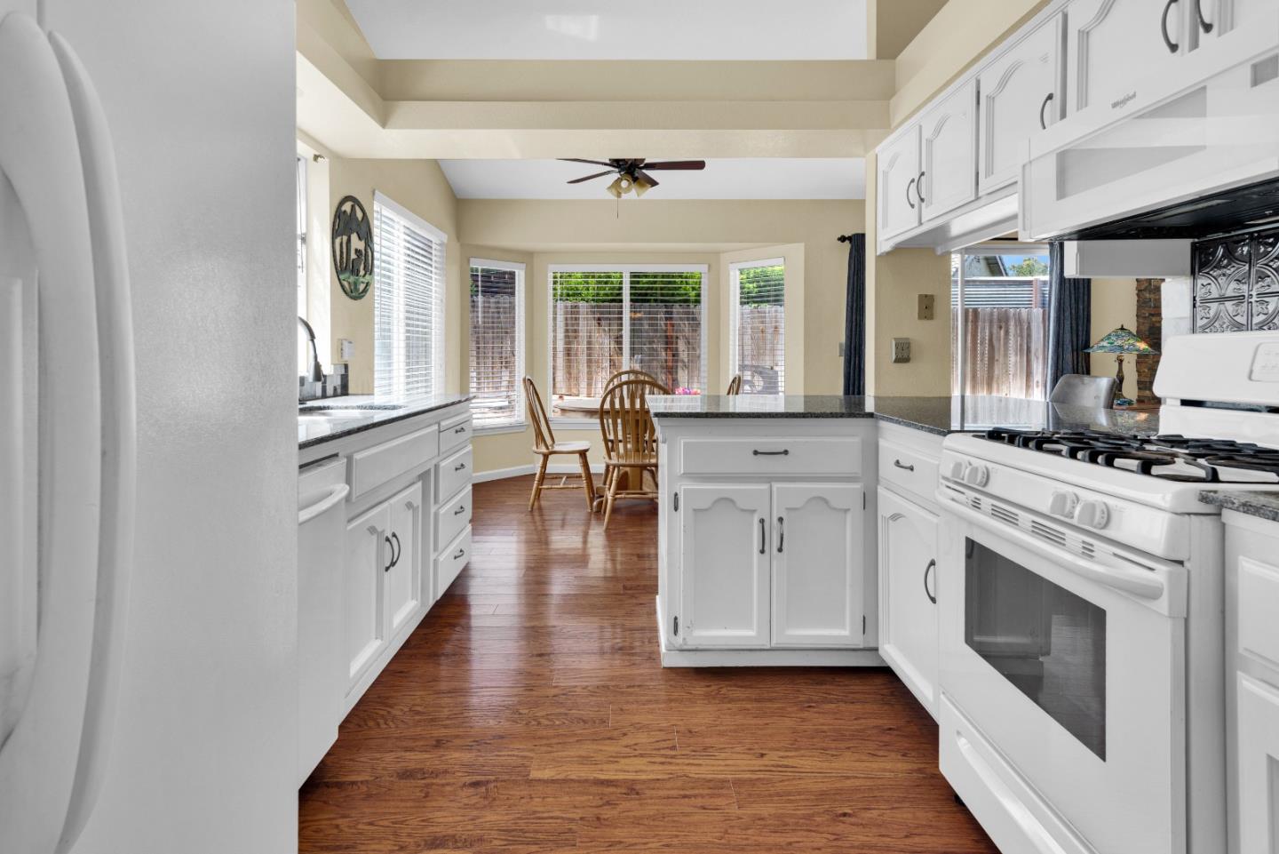 Detail Gallery Image 9 of 30 For 51440 White Oak Dr, King City,  CA 93930 - 3 Beds | 2 Baths