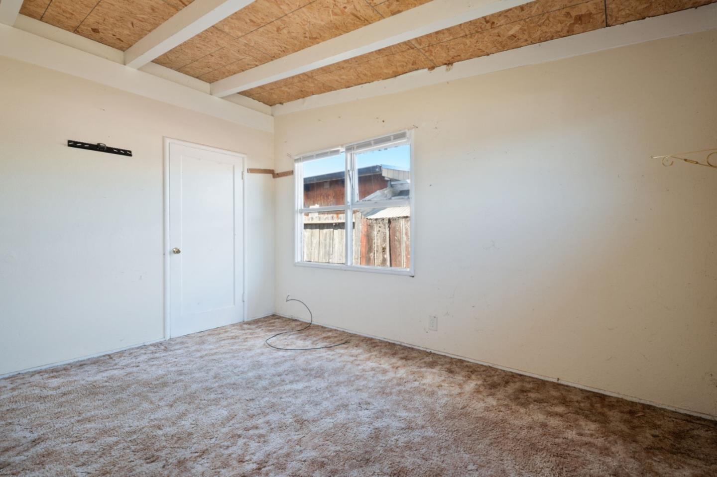 Detail Gallery Image 12 of 27 For 43 Holly Dr, Watsonville,  CA 95076 - 3 Beds | 1 Baths