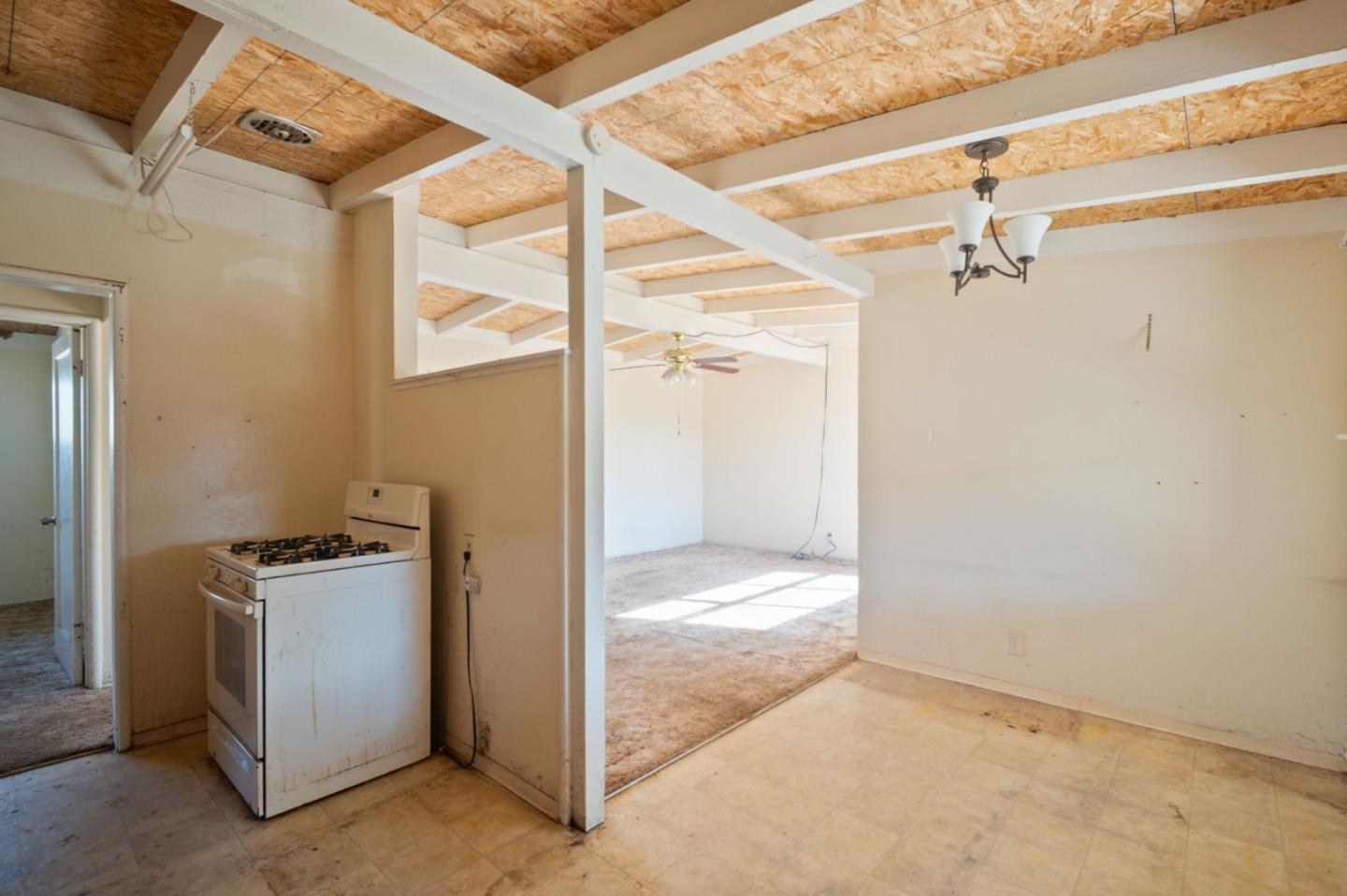 Detail Gallery Image 21 of 27 For 43 Holly Dr, Watsonville,  CA 95076 - 3 Beds | 1 Baths