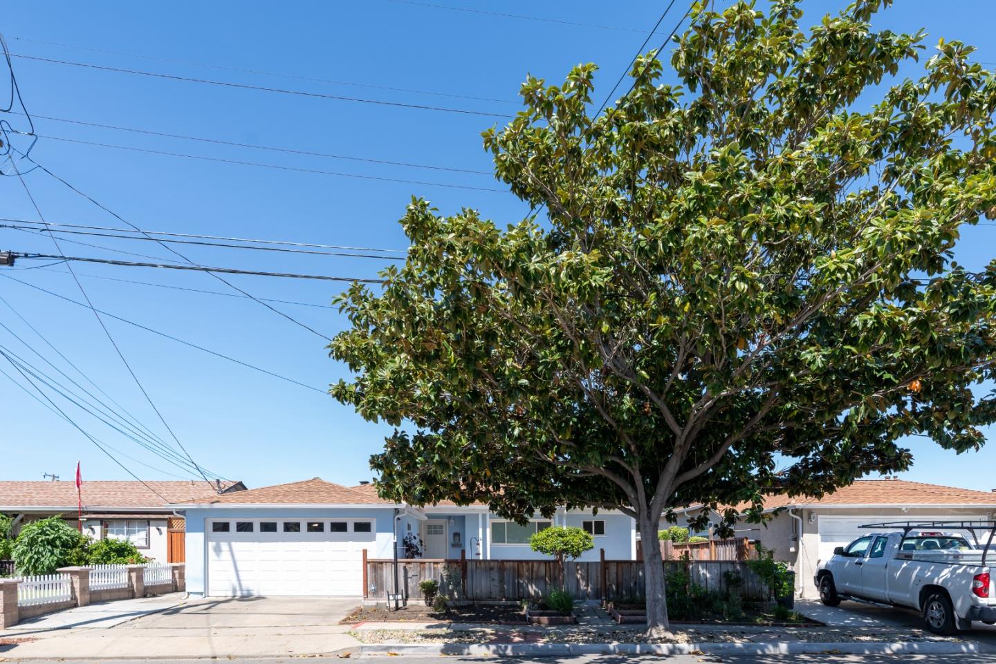 Front Image Thumbnail for ML82043629