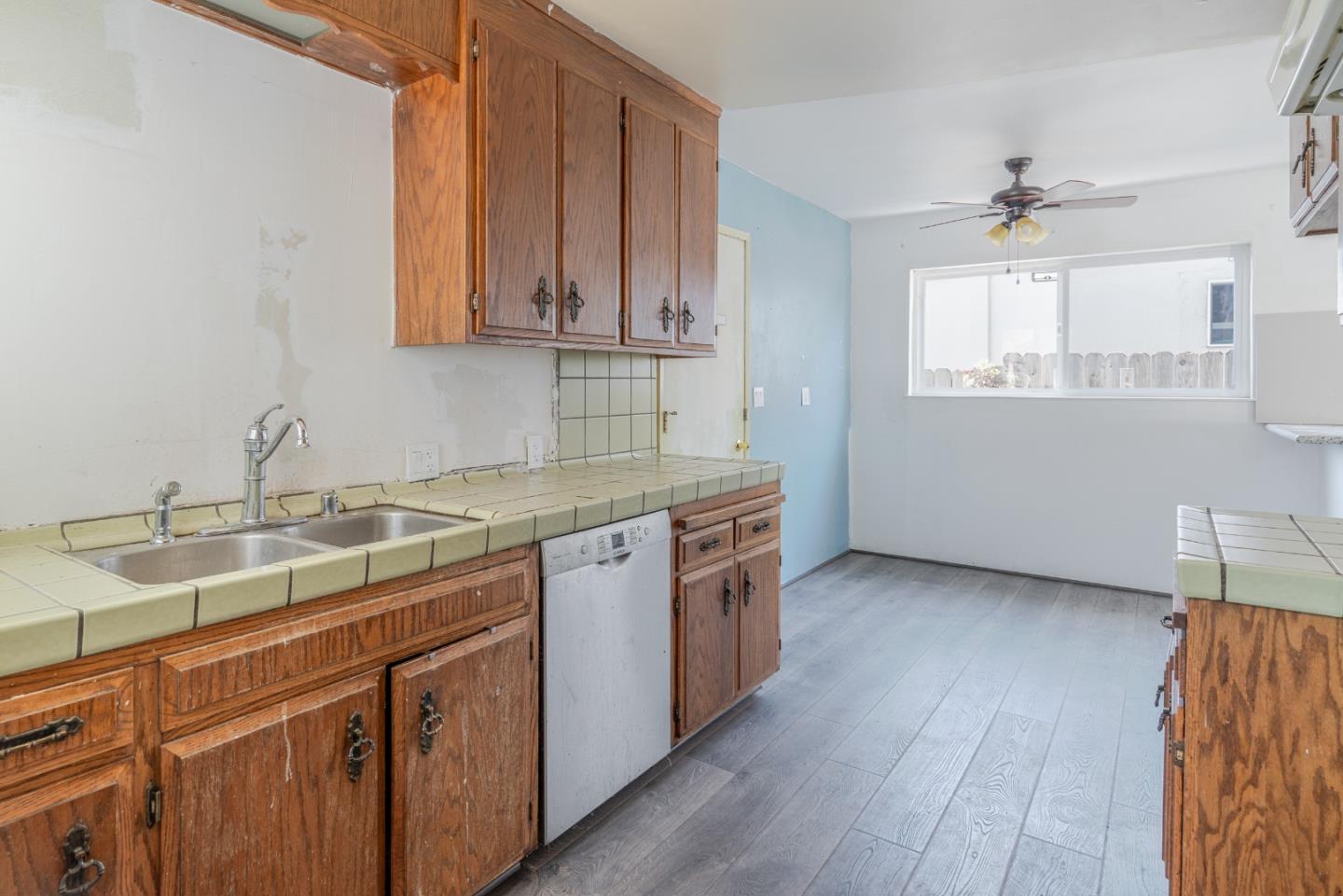 Detail Gallery Image 21 of 37 For 187 Turlock Way, Hayward,  CA 94544 - 3 Beds | 2 Baths