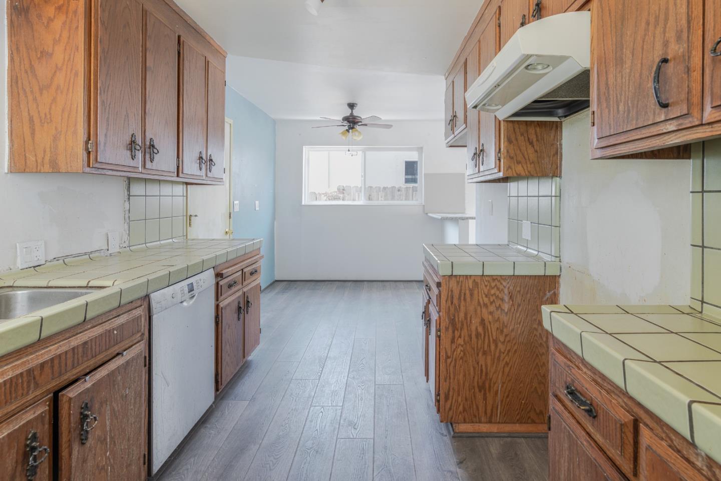 Detail Gallery Image 22 of 37 For 187 Turlock Way, Hayward,  CA 94544 - 3 Beds | 2 Baths