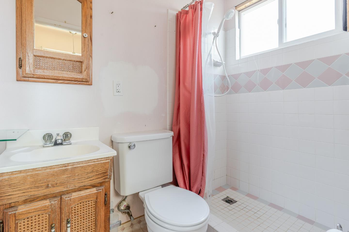 Detail Gallery Image 32 of 37 For 187 Turlock Way, Hayward,  CA 94544 - 3 Beds | 2 Baths