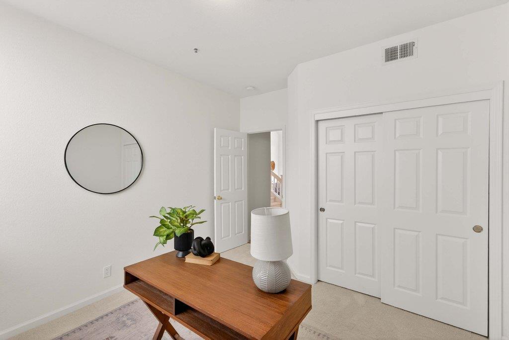 Detail Gallery Image 19 of 39 For 1963 Cabernet Way, Salinas,  CA 93906 - 3 Beds | 3 Baths