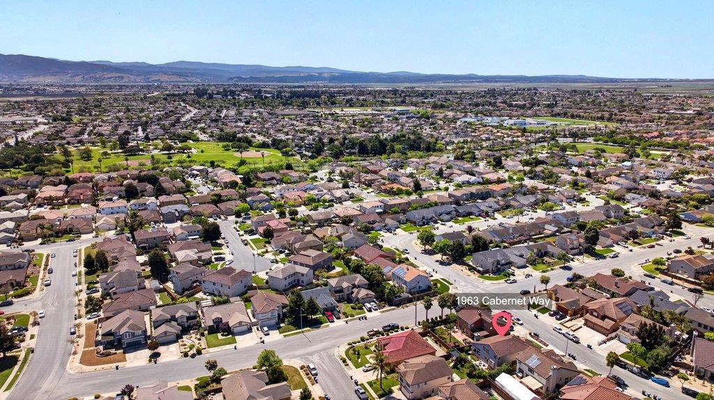 Detail Gallery Image 35 of 39 For 1963 Cabernet Way, Salinas,  CA 93906 - 3 Beds | 3 Baths