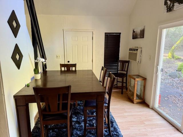 Detail Gallery Image 8 of 43 For 00 Almaden, San Jose,  CA 95120 - 1 Beds | 1 Baths