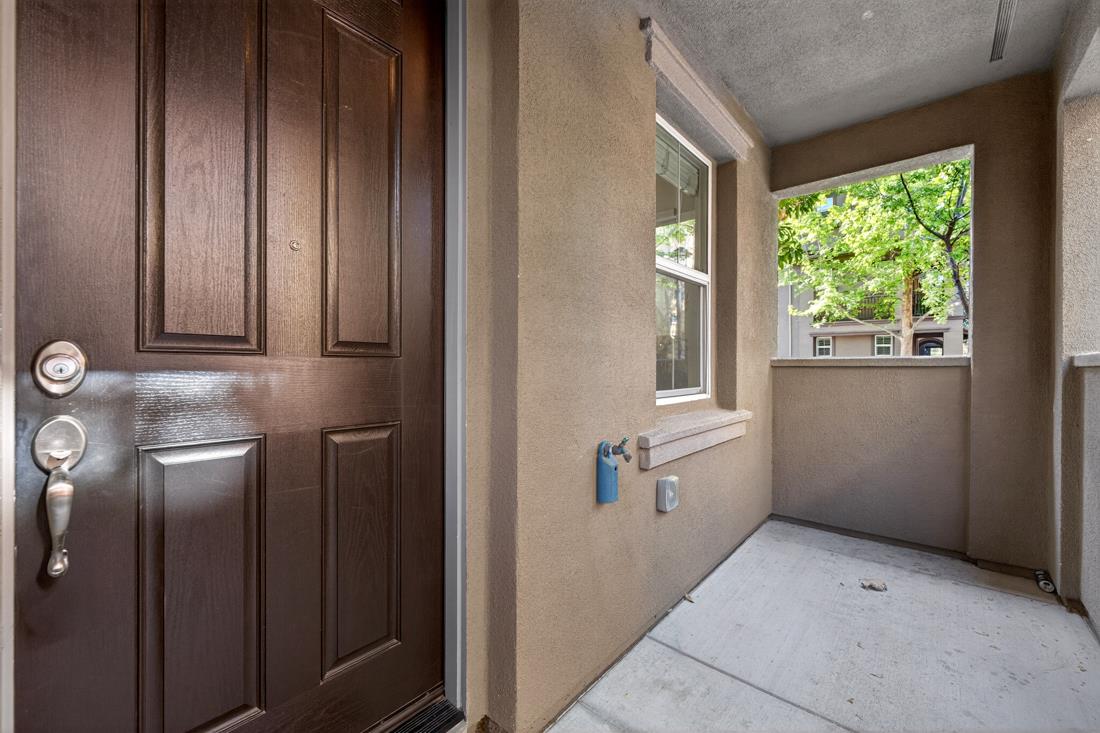 Detail Gallery Image 16 of 49 For 499 Calabria Pl, San Jose,  CA 95128 - 4 Beds | 4 Baths