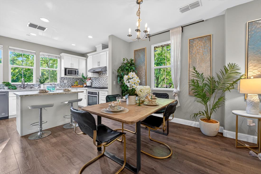 Detail Gallery Image 19 of 49 For 499 Calabria Pl, San Jose,  CA 95128 - 4 Beds | 4 Baths