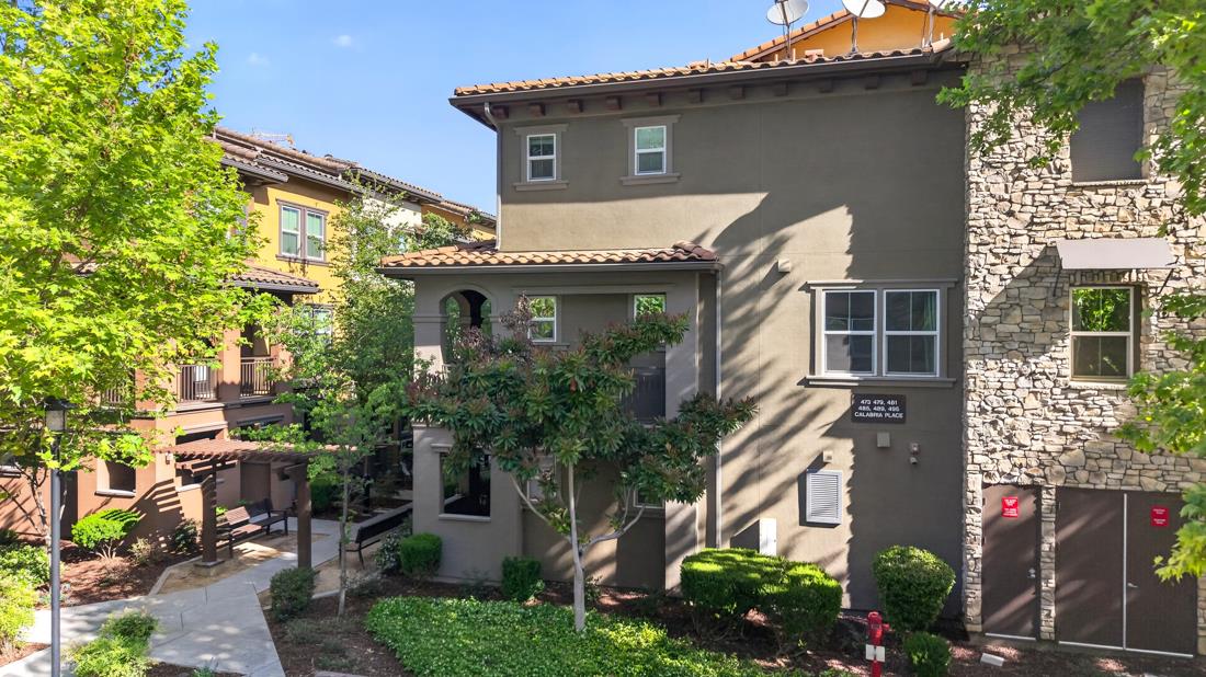 Detail Gallery Image 2 of 49 For 499 Calabria Pl, San Jose,  CA 95128 - 4 Beds | 4 Baths