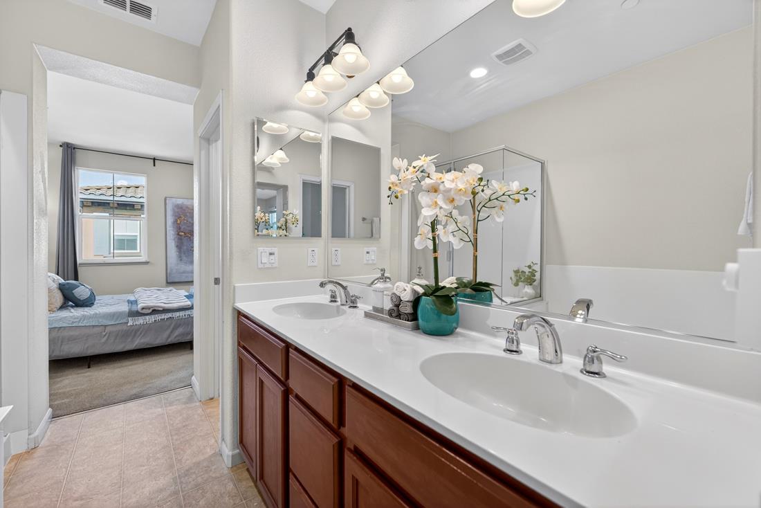 Detail Gallery Image 37 of 49 For 499 Calabria Pl, San Jose,  CA 95128 - 4 Beds | 4 Baths