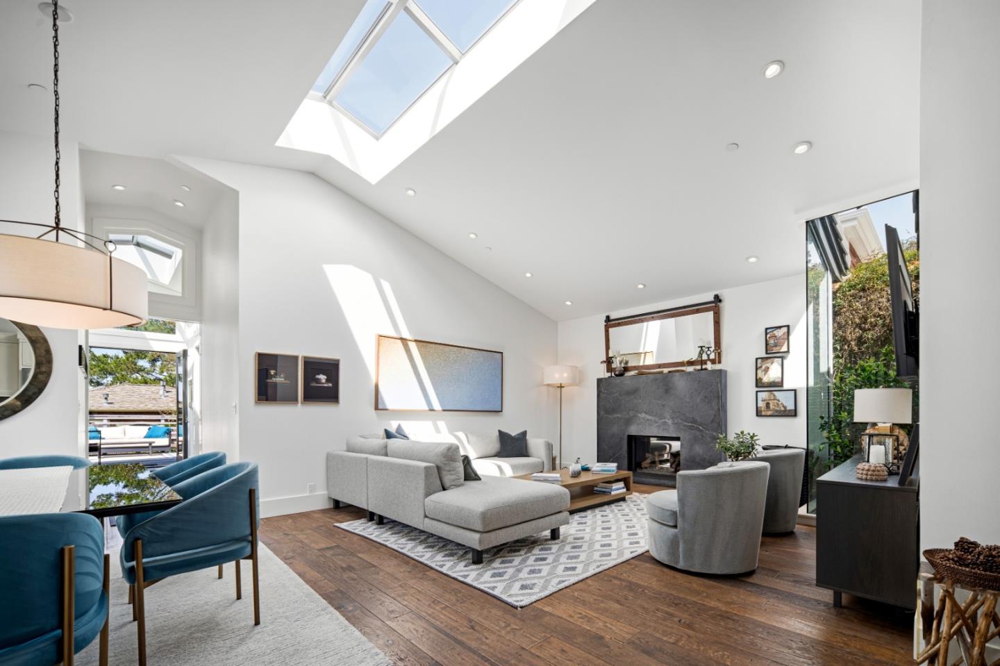 Detail Gallery Image 3 of 32 For 0 Lobos, 4 Nw of 1st Ave., Carmel,  CA 93921 - 3 Beds | 3 Baths