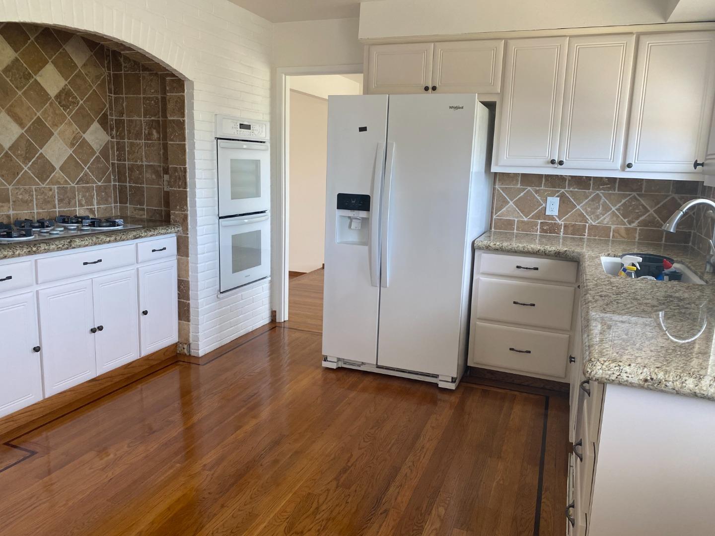 Detail Gallery Image 10 of 18 For 239 Killdeer Ct, Foster City,  CA 94404 - 4 Beds | 3 Baths