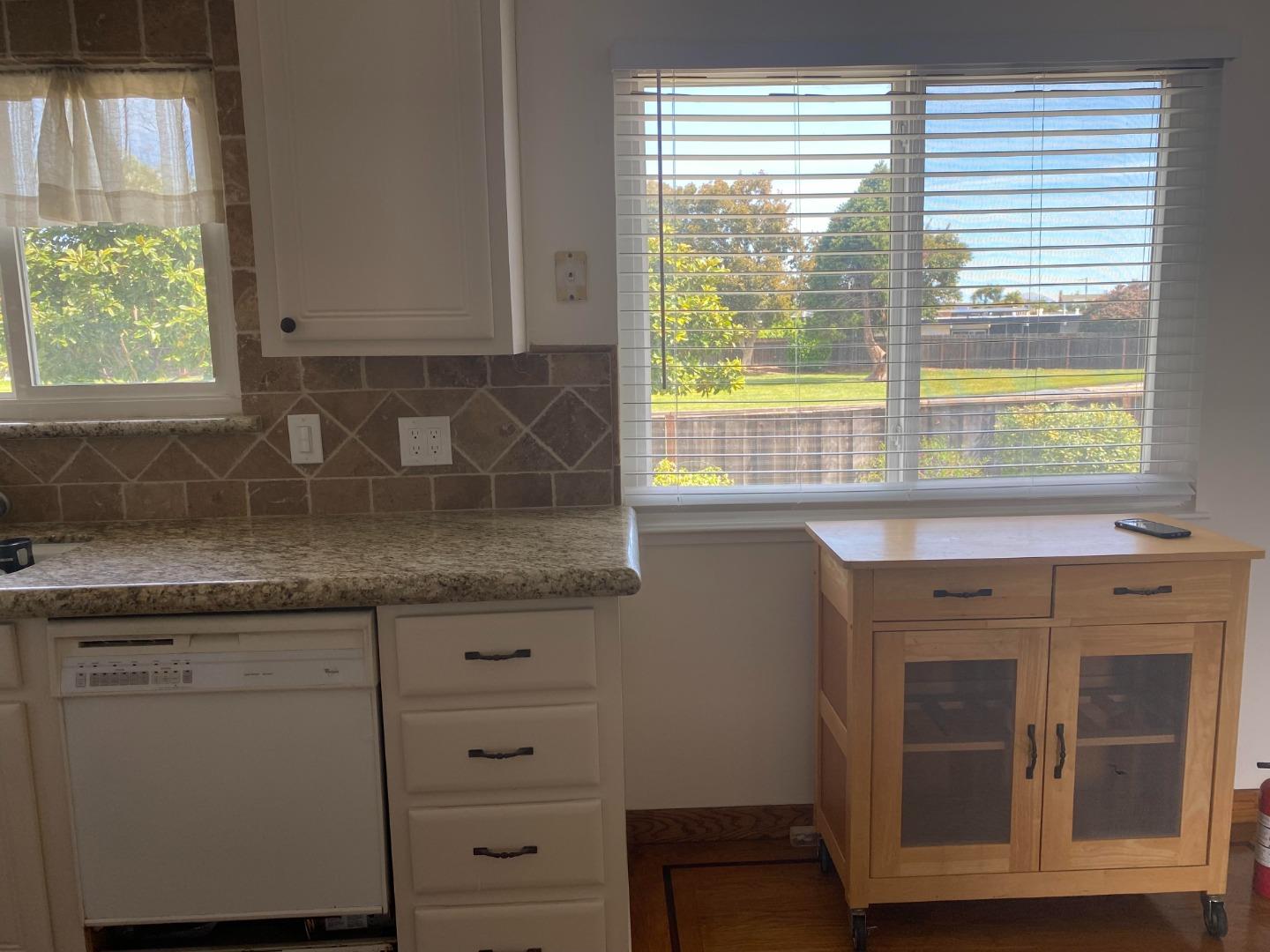 Detail Gallery Image 6 of 18 For 239 Killdeer Ct, Foster City,  CA 94404 - 4 Beds | 3 Baths