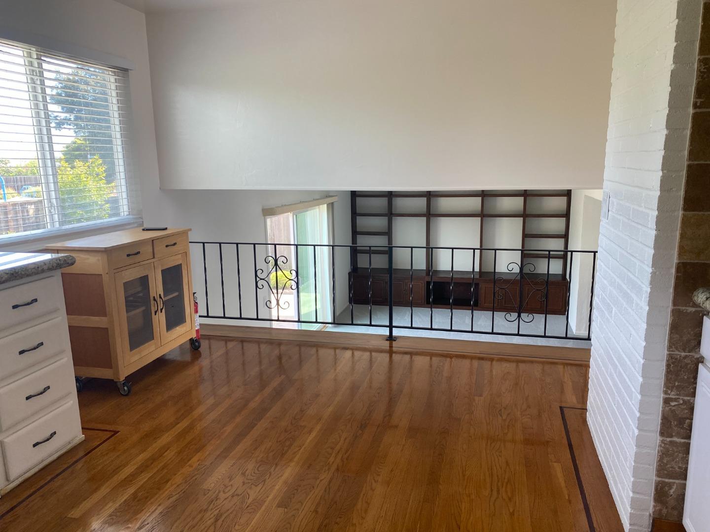 Detail Gallery Image 7 of 18 For 239 Killdeer Ct, Foster City,  CA 94404 - 4 Beds | 3 Baths