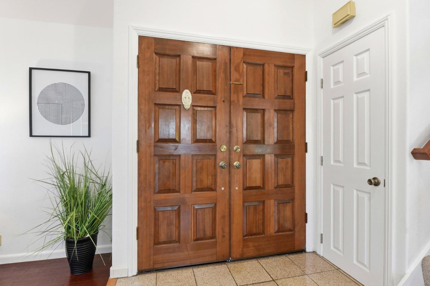 Detail Gallery Image 4 of 42 For 3607 Deedham Dr, San Jose,  CA 95148 - 4 Beds | 2/1 Baths