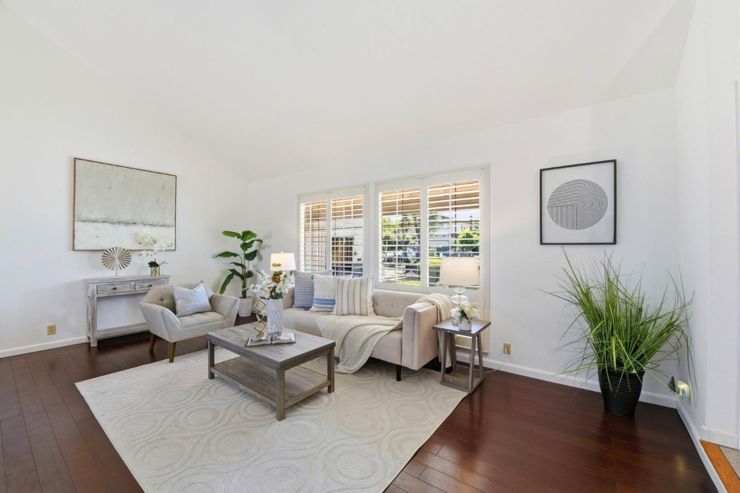 Detail Gallery Image 5 of 42 For 3607 Deedham Dr, San Jose,  CA 95148 - 4 Beds | 2/1 Baths