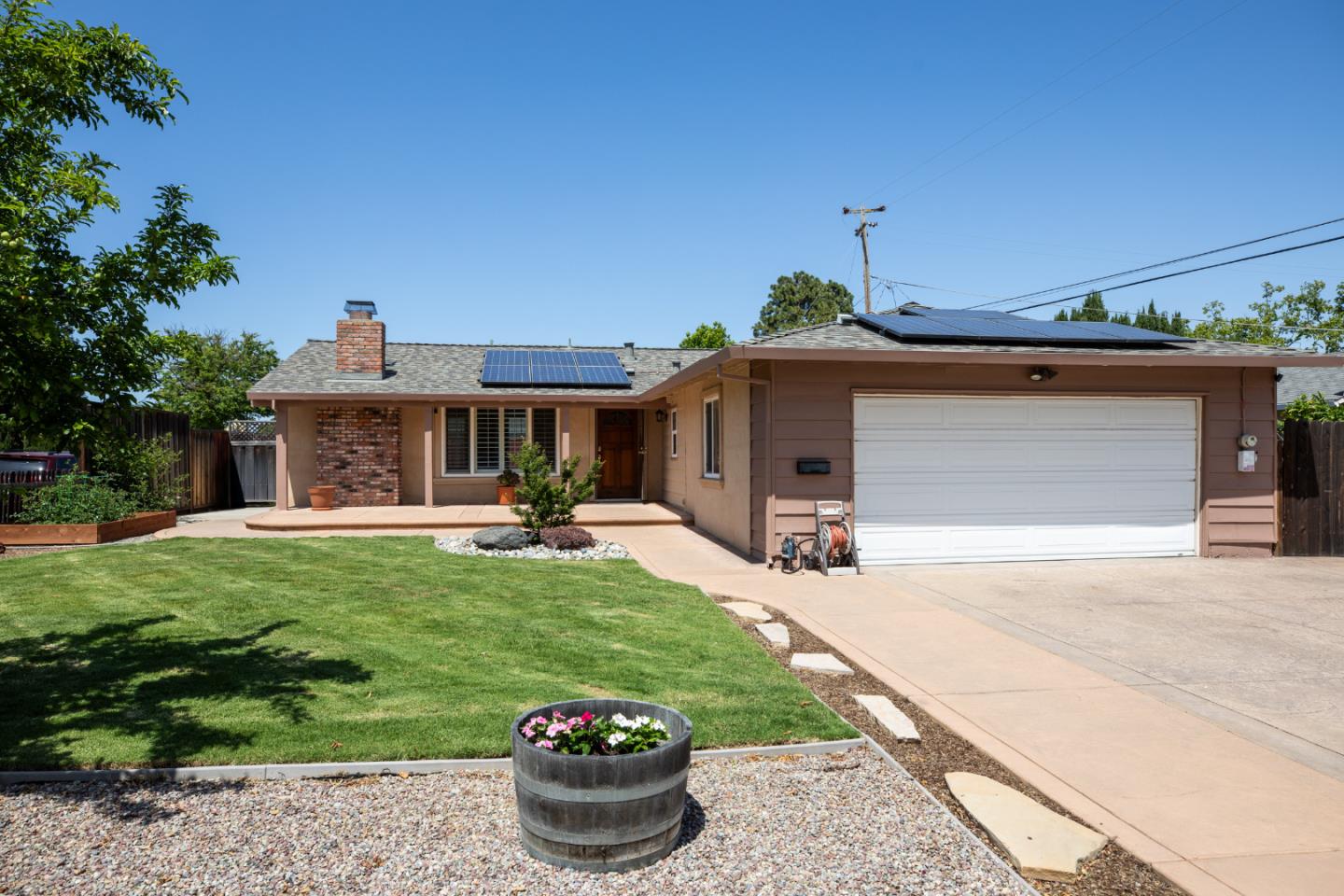 Front Image Thumbnail for ML82043649