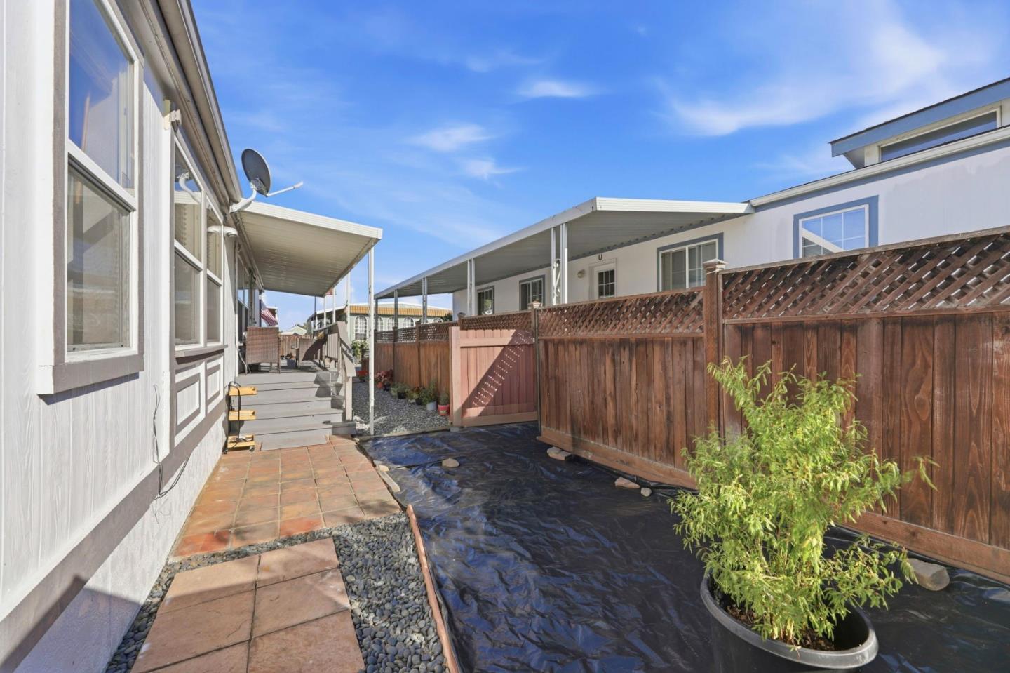 Detail Gallery Image 5 of 36 For 600 E Weddell Dr #247,  Sunnyvale,  CA 94089 - 3 Beds | 2 Baths