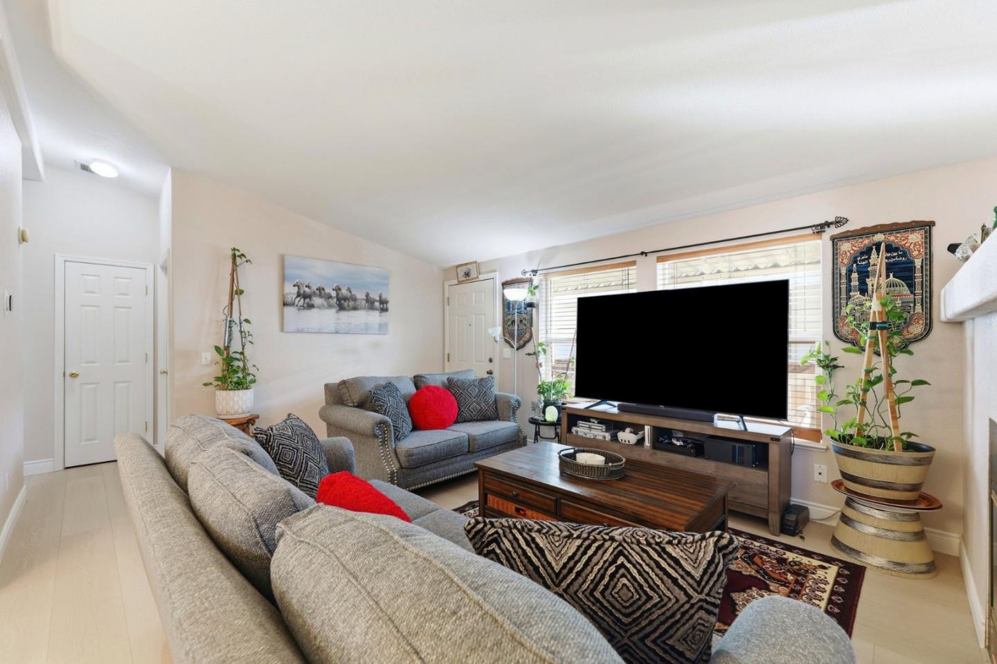 Detail Gallery Image 9 of 36 For 600 E Weddell Dr #247,  Sunnyvale,  CA 94089 - 3 Beds | 2 Baths