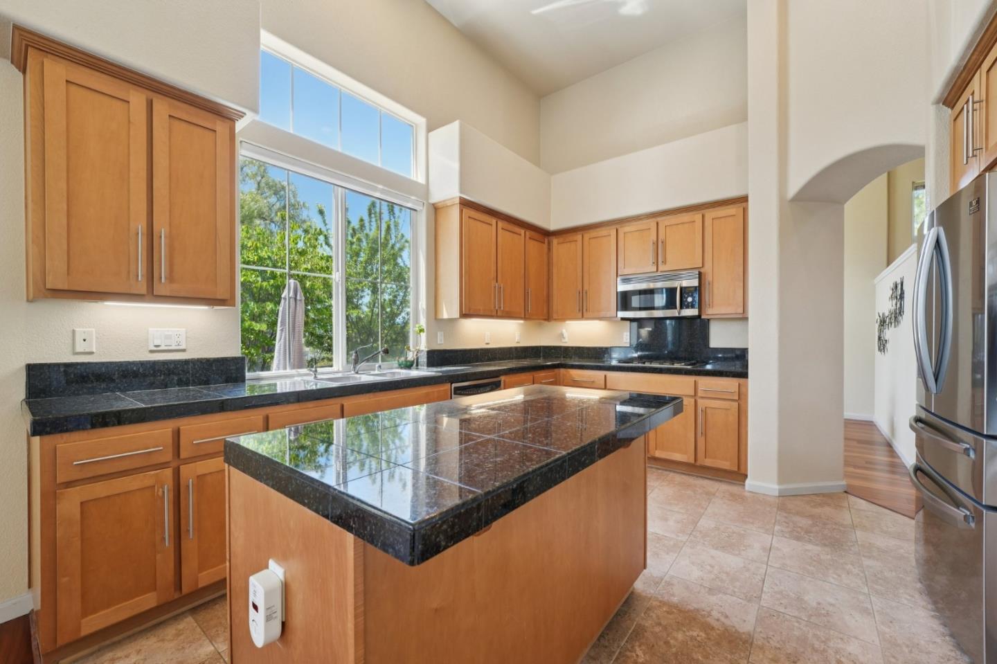 Detail Gallery Image 15 of 35 For 700 Portofino Pl, San Jose,  CA 95136 - 4 Beds | 2 Baths