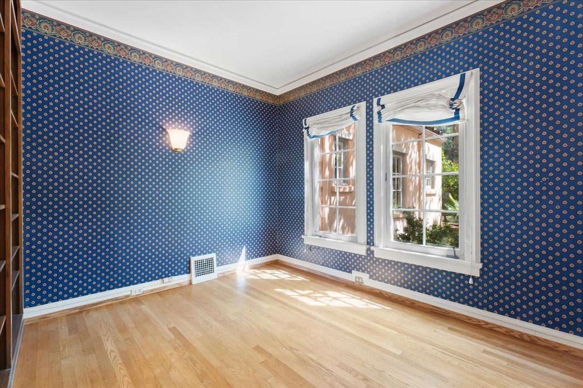 Detail Gallery Image 32 of 81 For 19941 Sunset Dr, Saratoga,  CA 95070 - 4 Beds | 3 Baths