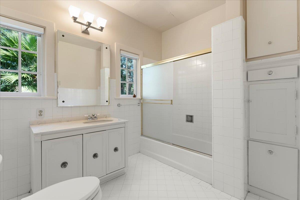 Detail Gallery Image 38 of 81 For 19941 Sunset Dr, Saratoga,  CA 95070 - 4 Beds | 3 Baths