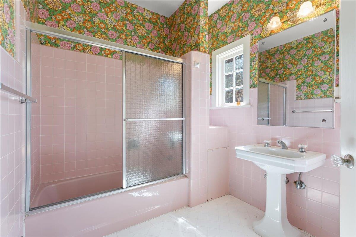 Detail Gallery Image 44 of 81 For 19941 Sunset Dr, Saratoga,  CA 95070 - 4 Beds | 3 Baths