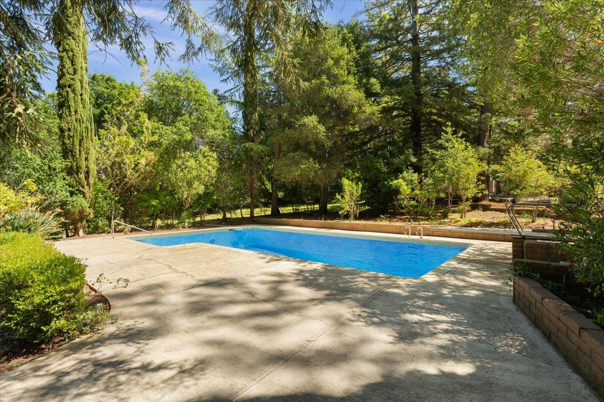 Detail Gallery Image 47 of 81 For 19941 Sunset Dr, Saratoga,  CA 95070 - 4 Beds | 3 Baths