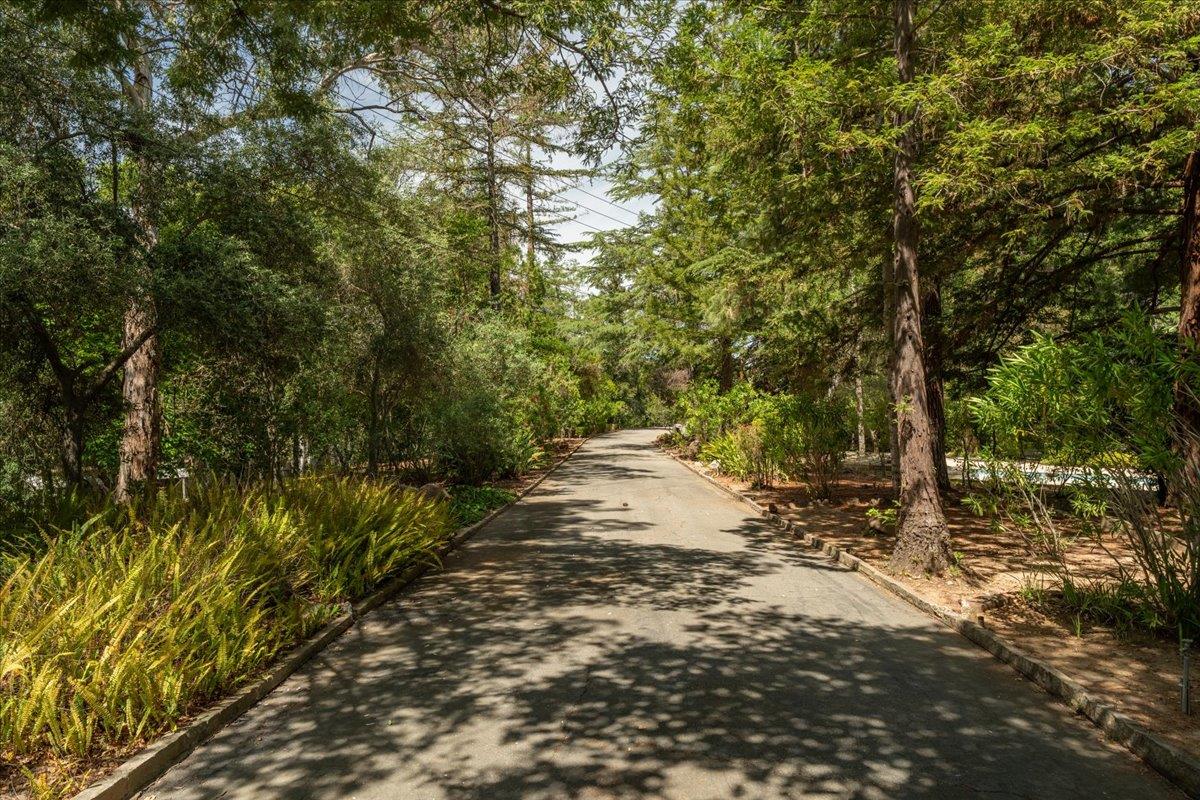 Detail Gallery Image 6 of 81 For 19941 Sunset Dr, Saratoga,  CA 95070 - 4 Beds | 3 Baths