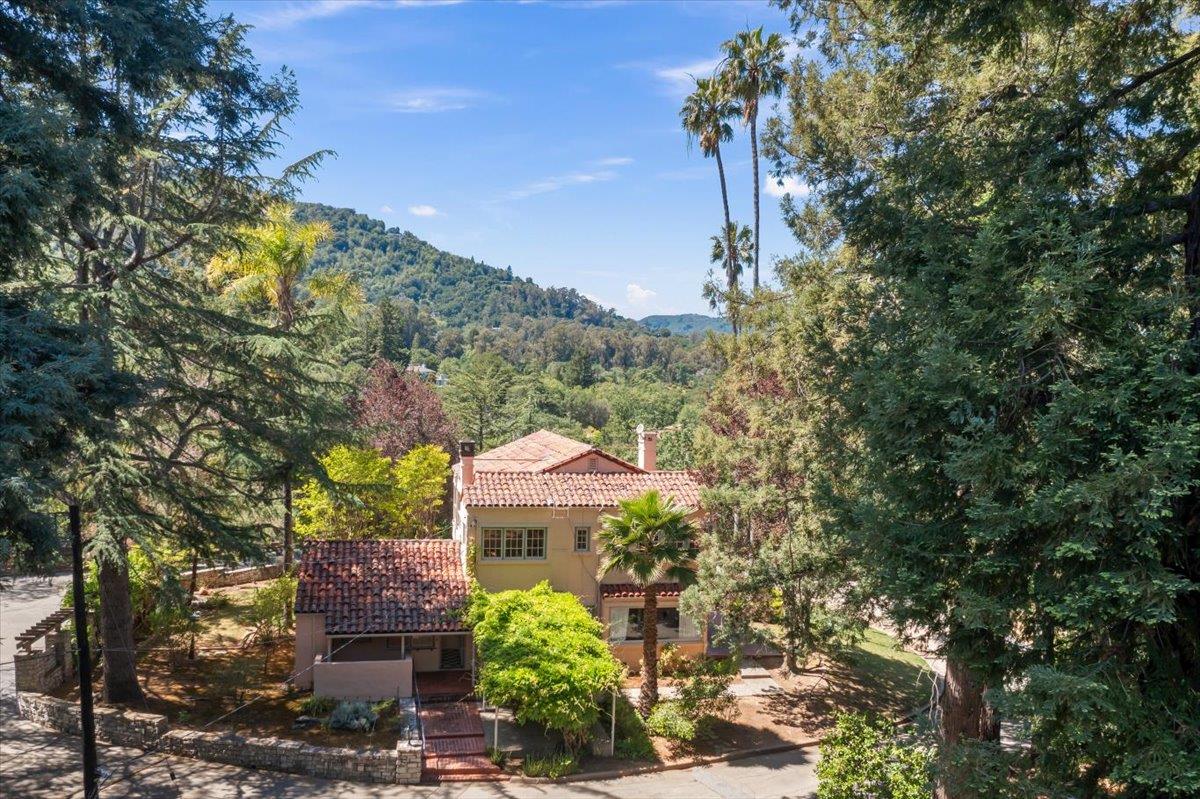 Detail Gallery Image 84 of 97 For 19941 Sunset Dr, Saratoga,  CA 95070 - 4 Beds | 3 Baths