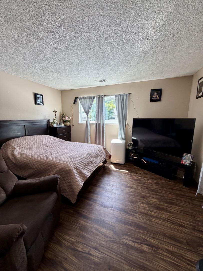 Detail Gallery Image 11 of 15 For 542 Salem Way, Stockton,  CA 95207 - 3 Beds | 1/1 Baths