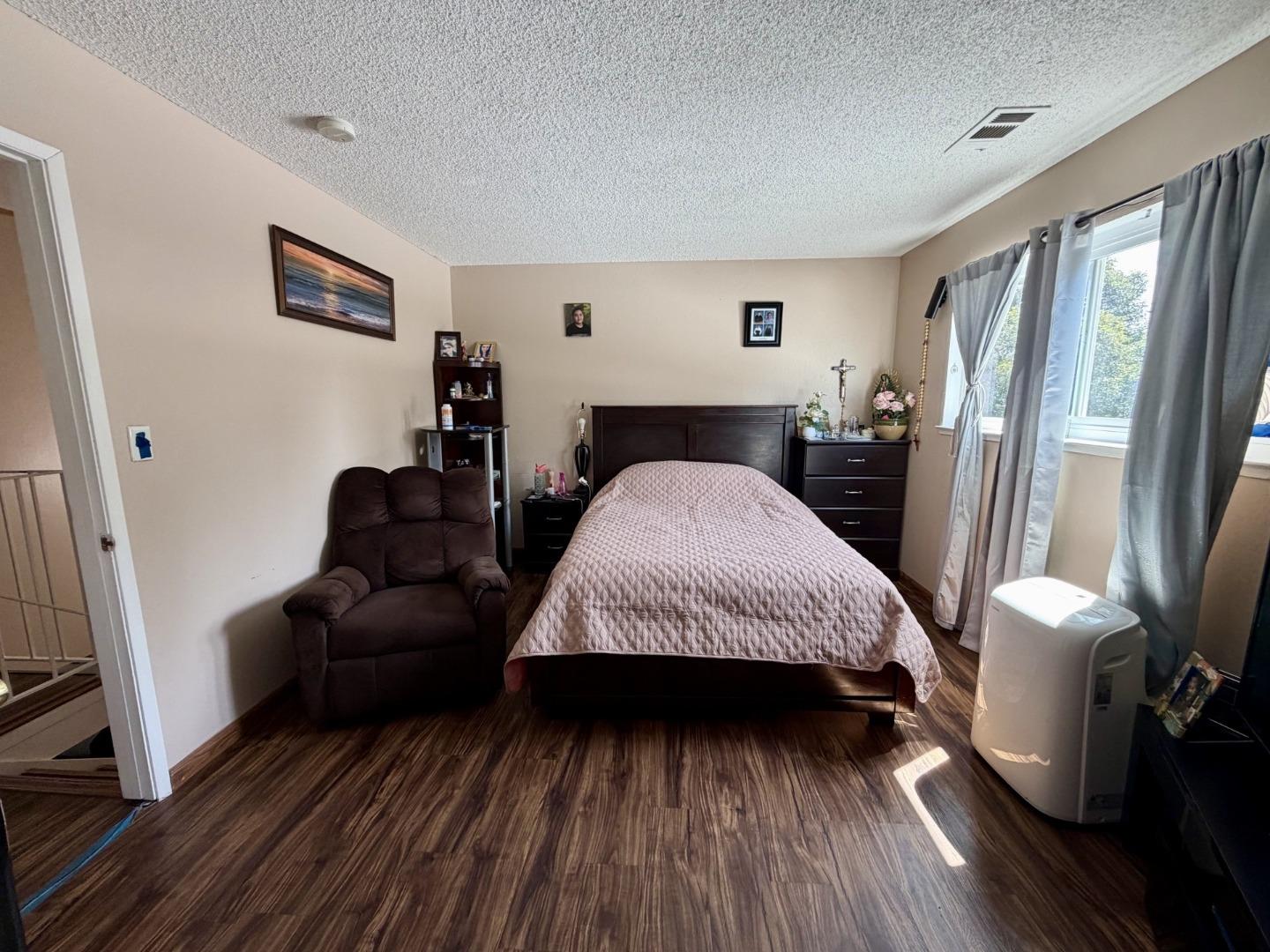 Detail Gallery Image 12 of 15 For 542 Salem Way, Stockton,  CA 95207 - 3 Beds | 1/1 Baths