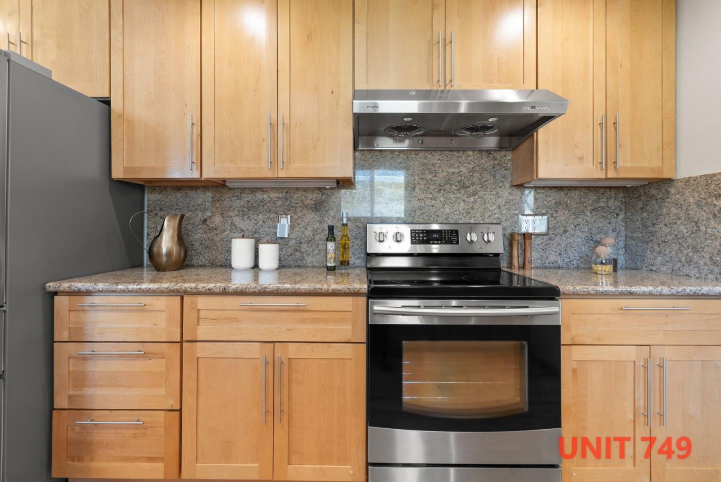 Detail Gallery Image 26 of 75 For 747-749 Rainbow Dr, Mountain View,  CA 94041 - – Beds | – Baths