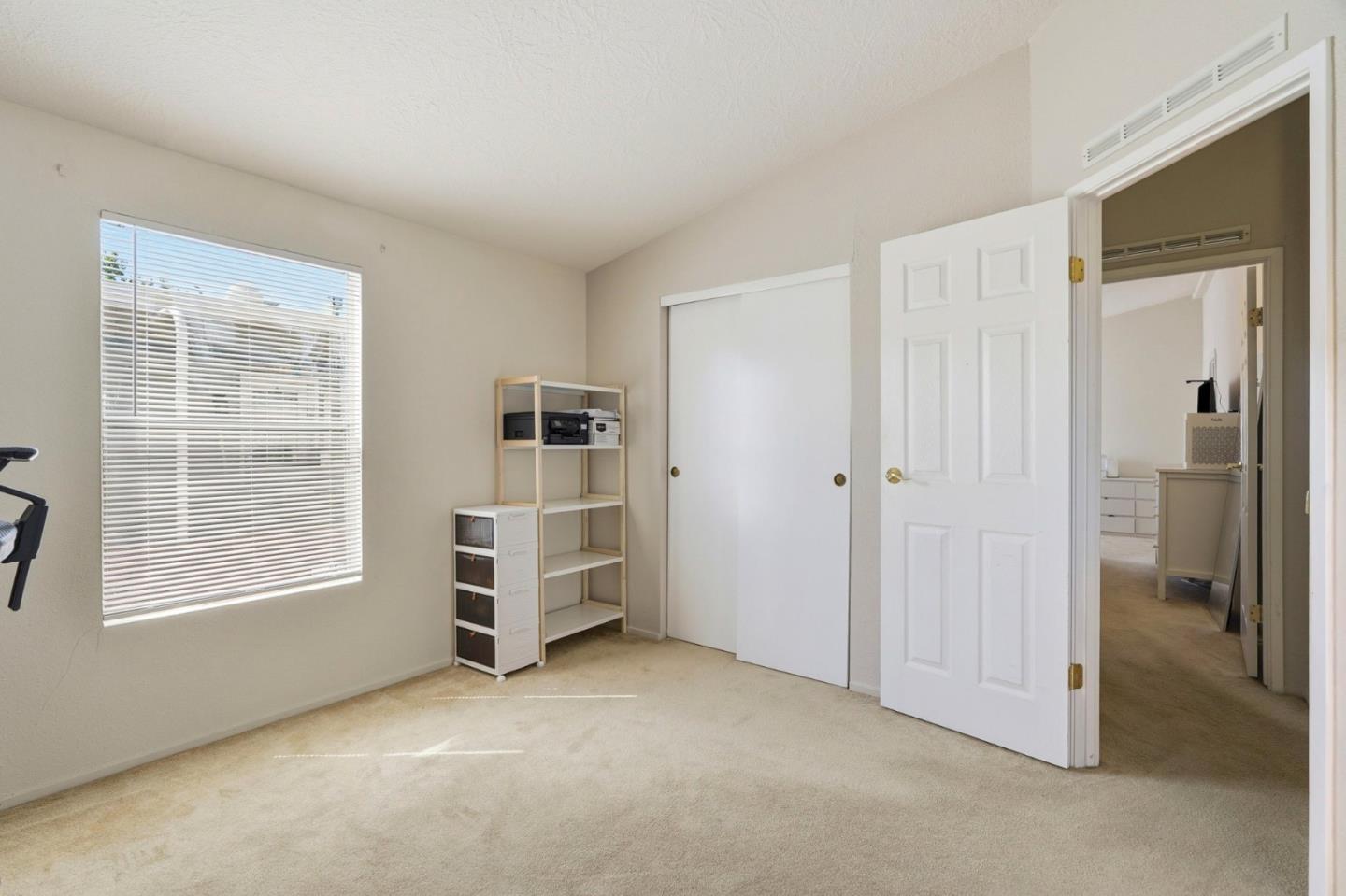 Detail Gallery Image 7 of 18 For 307 Southbay Dr #307,  San Jose,  CA 95134 - 3 Beds | 2 Baths