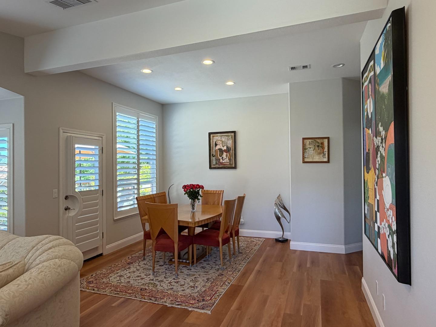 Photo #4: ML82043672 Listing: Photo #4