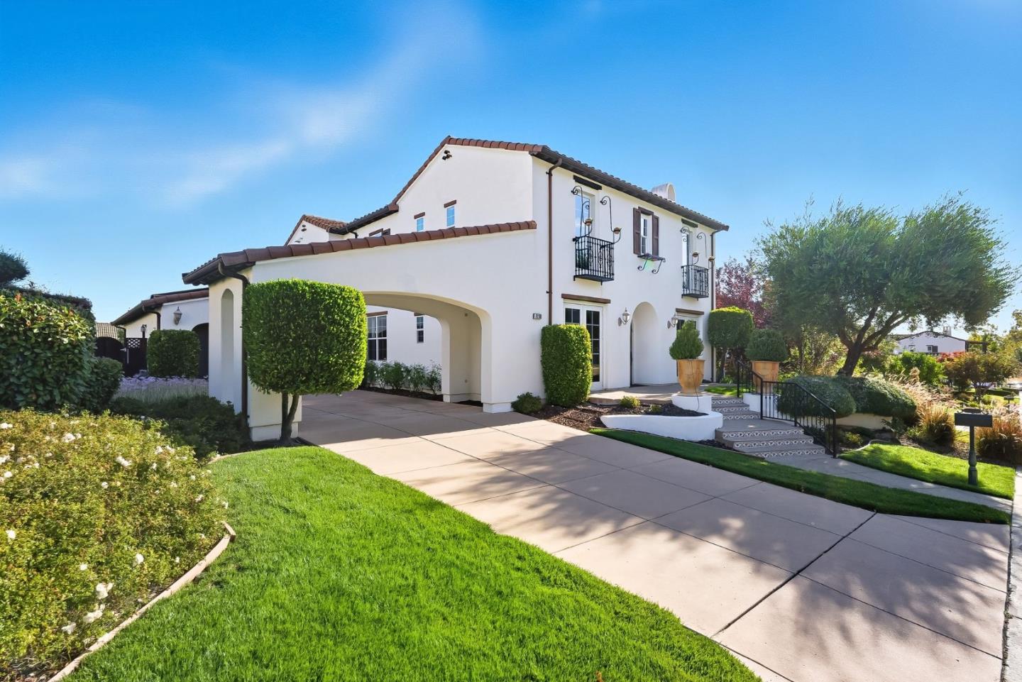 Detail Gallery Image 3 of 42 For 7260 Eagle Ridge Dr, Gilroy,  CA 95020 - 4 Beds | 3 Baths