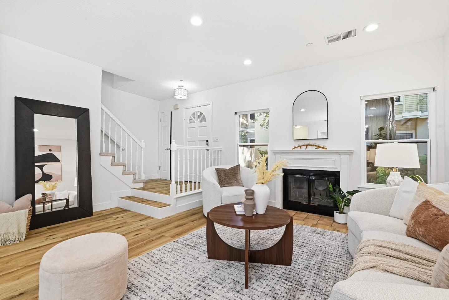 Photo #1: ML82043676 Listing: Photo #1