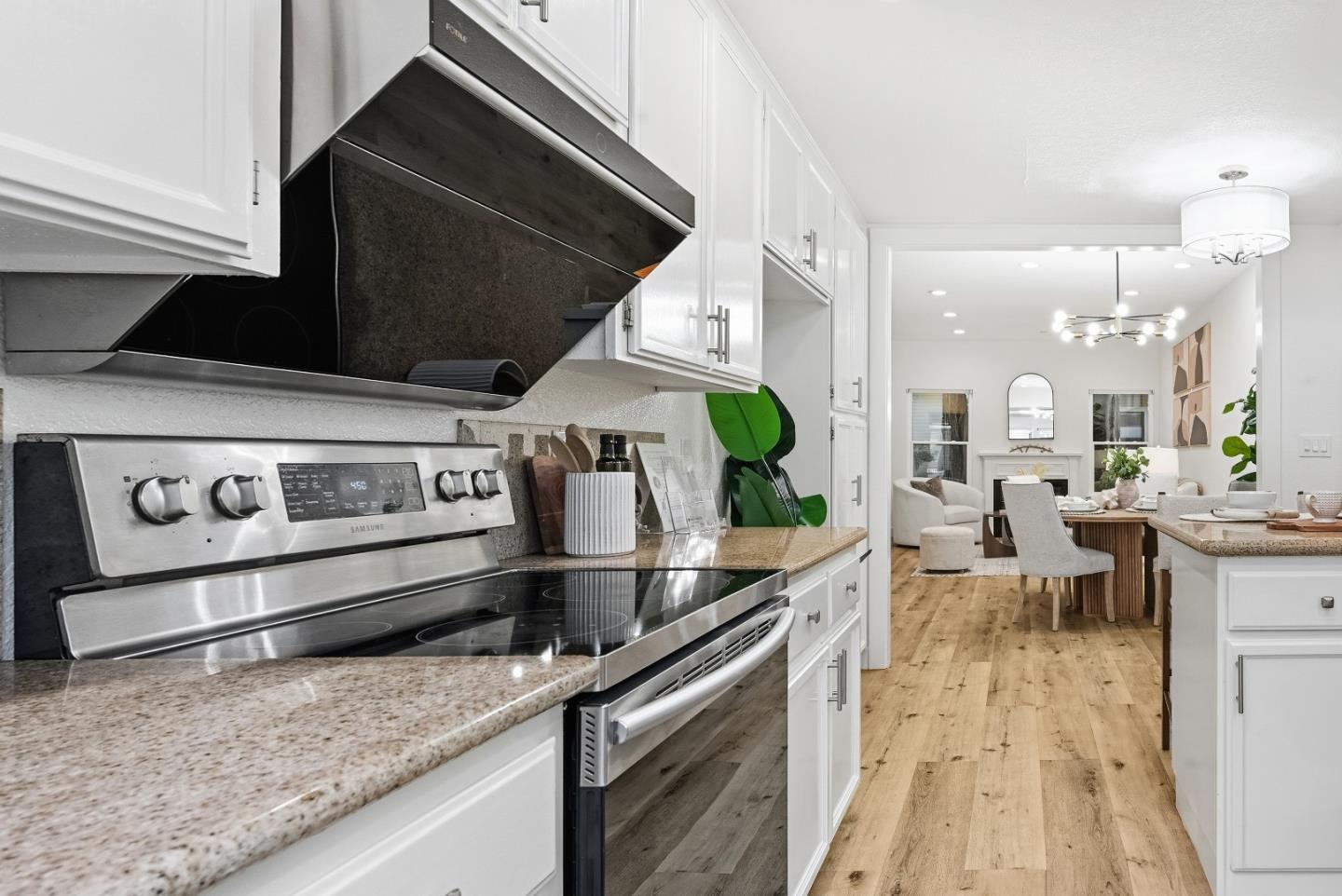Photo #11: ML82043676 Listing: Photo #11