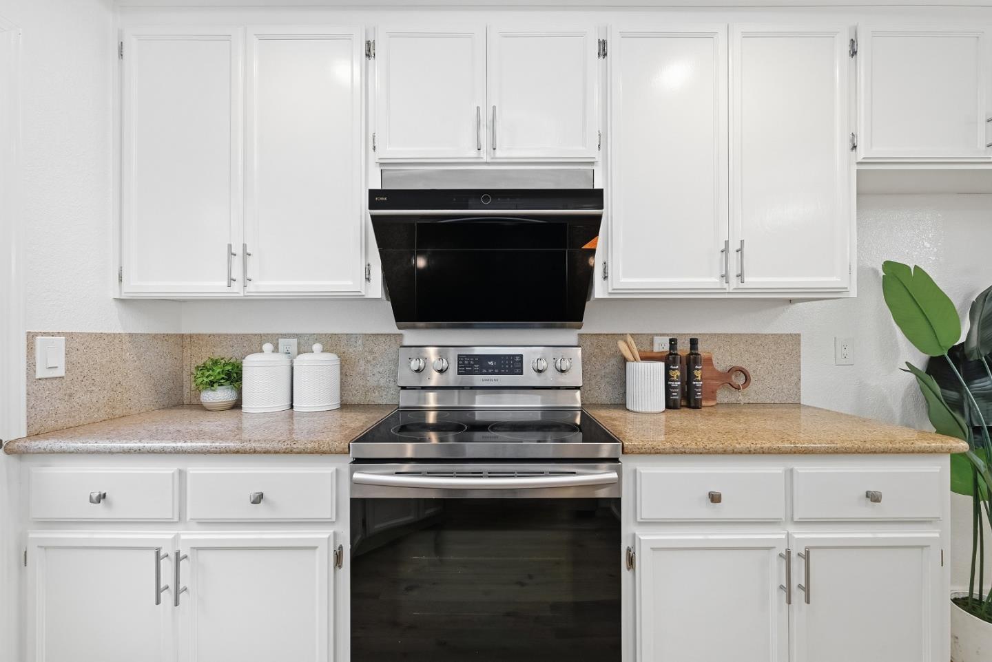 Photo #9: ML82043676 Listing: Photo #9
